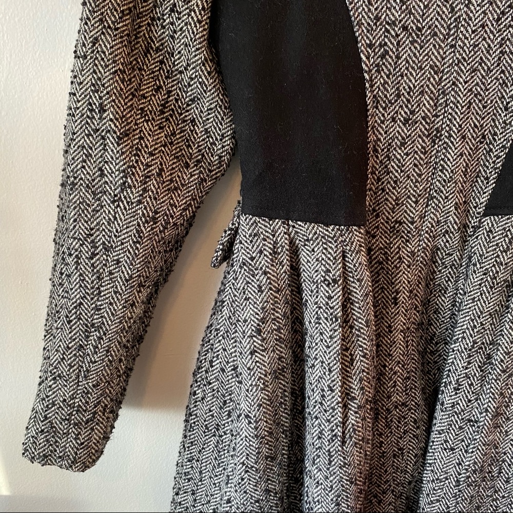 Betsy Johnson Herringbone Wool Peplum Dress Coat Size 6 - Picture 12 of 15